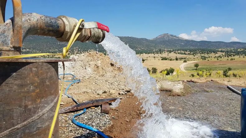 İzmir Büyükşehir'in Su Projesi Tartışmalara Neden Oldu: Çözüm Manisa'da Değil