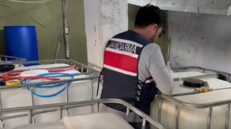 İzmir dahil 81 ilde kaçak alkol operasyonu: 121 şüpheli yakalandı
