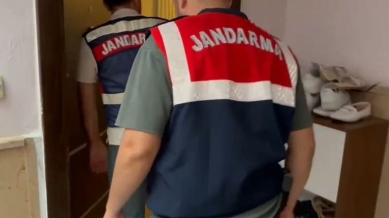 İzmir Merkezli Dolandırıcılık Operasyonu: 29 Kişi Tutuklandı