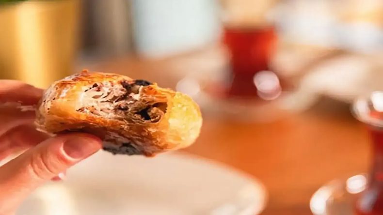 İzmir'in Ünlü Boyozcusu Tarihi Bir Değişim Yaşadı!