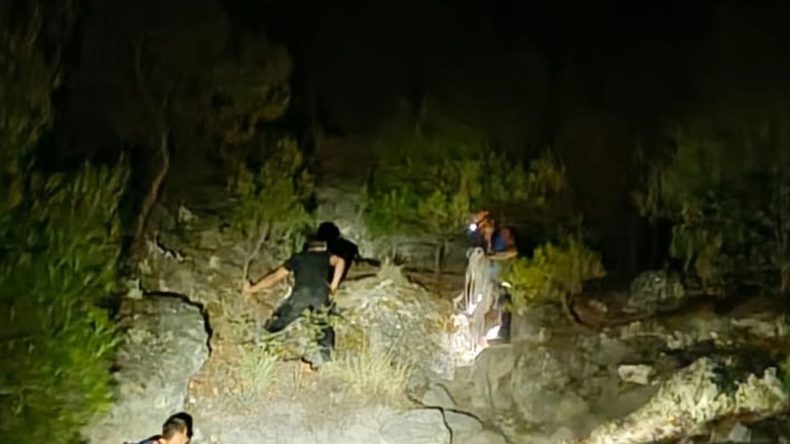 İzmir'de 3 Saatlik Kurtarma Operasyonu: Gençler Güvenliğe Kavuştu