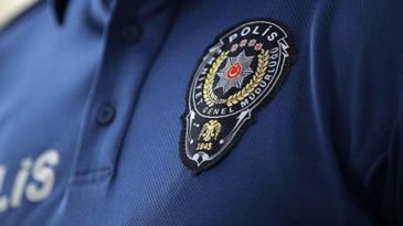 İzmir'de &Ccedil;ifte Cinayet Zanlısı Oğlu &Ccedil;ıktı: Kan Donduran Detaylar!