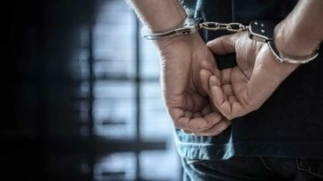 İzmir'de &Ccedil;ocuk İstismarcısı Yakalandı: 22 Yıl Hapisle Aranıyordu