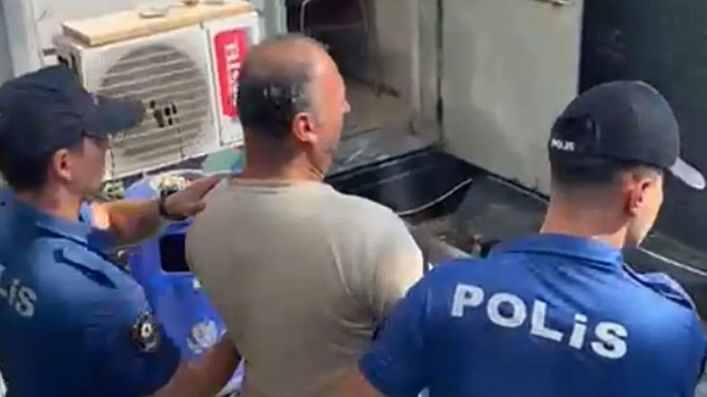 İzmir'de Gasp Girişimi: Firari Hükümlü Suçüstü Yakalandı!