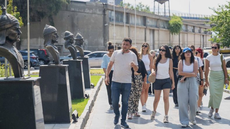 İzmir'de Tarih ve Peyzajın Buluştuğu Anlar: Öğrenciler Bornova'da Bir Araya Geldi