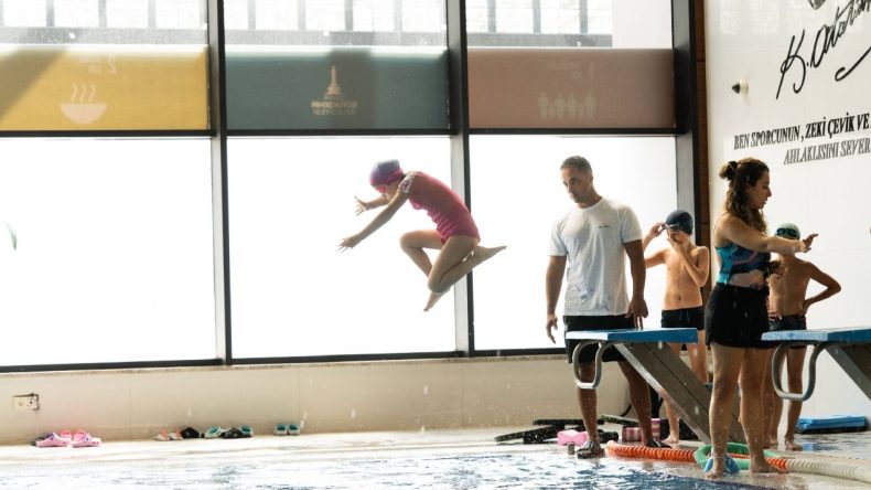 İzmir'de Yaz Spor Okullarına İlgi Artıyor: En Popüler Branş Belirlendi