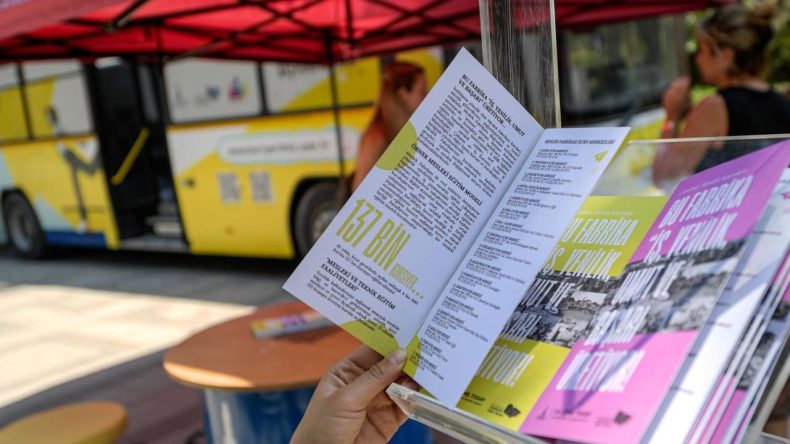 İzmir'de yeni istihdam aracı: Her ay farklı bir ilçede hizmet verecek