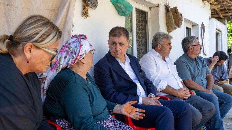 İzmir'deki yangında hayatını kaybetmişti… Başkan Tugay'dan anlamlı ziyaret