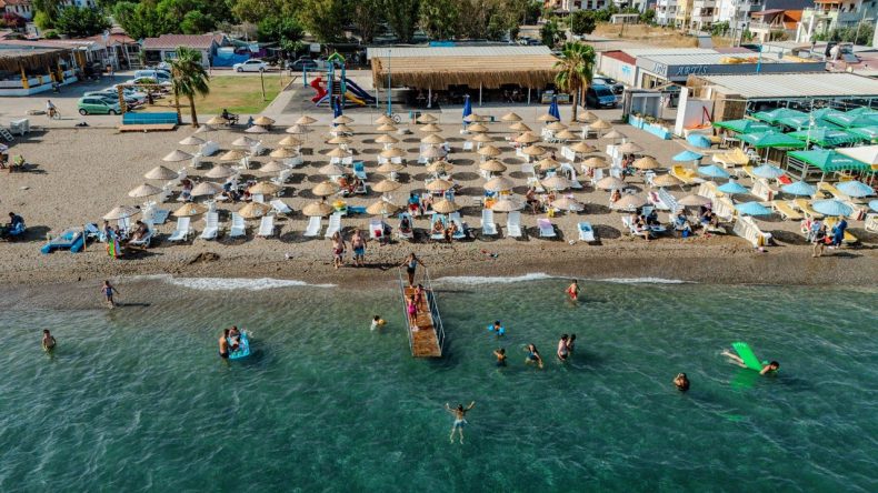 İzmirli Tatilcilere Müjde: Uygun Fiyatla Yazın Tadını Çıkarın!