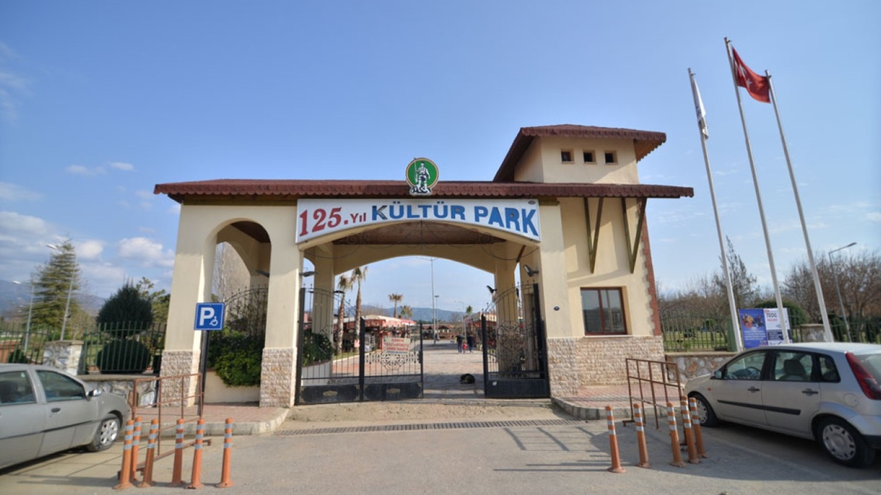 125. Yıl Kültürpark Yüzme Havuzu