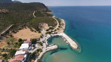 İzmir&rsquo;in Masallara Değen Sahil K&ouml;y&uuml;: Kaynarpınar, Keşfedilmeyi Bekliyor