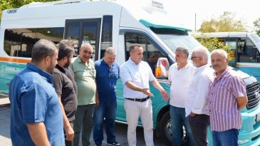 İzmir’de Minibüsçüler Seçim Süreci Başladı: Atlı, Mevcut Başkan’a Sert Eleştiriler Yöneltti