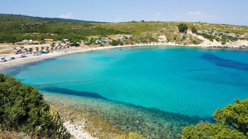 İzmir’e Sadece 50 Kilometre Uzaklıkta: Denizi, Zeytinyağı ve Balıkçılığıyla Ünlü Şirin Köy