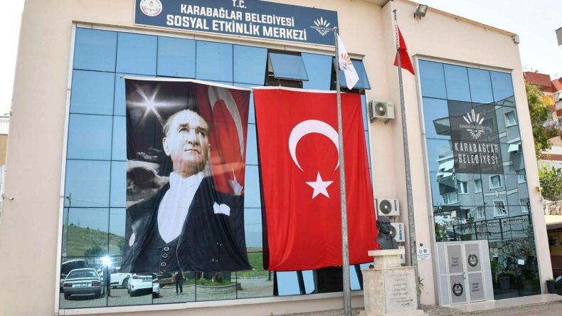 Karabağlar'da Gençlerden Büyük Başarı