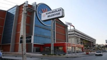 Karabağlar'da Pazarcı Esnafından İsyan: Başkan Kınay&rsquo;a Dava A&ccedil;acağız!