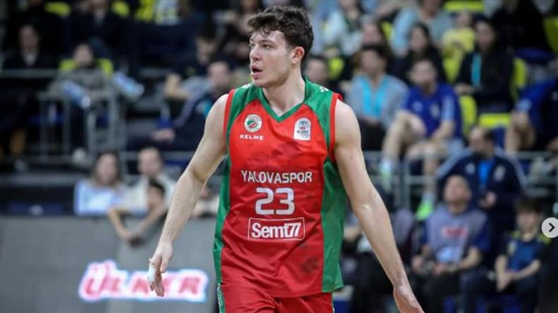 Karşıyaka, Ege Özçelik Transferini Duyurdu!