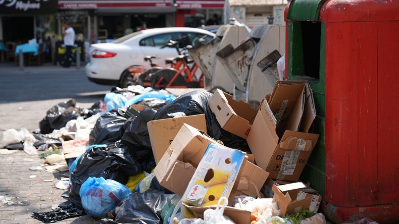 Karşıyakalılar isyan etti: Belediyenin buna artık çözüm bulması gerekiyor!
