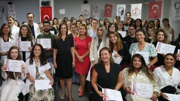 Karşıyaka’da Gençlere Destek Devam Ediyor