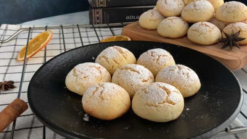 Mis Gibi Kokusu ve Sakızlı Aromasıyla Bu Lezzet Sizi Mest Edecek: Alaçatı Kurabiyesi Nasıl Yapılır?