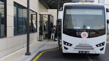 Murat &Ccedil;alık Yeniden Buca Cezaevi'ne Sevk Edildi: Annesi Fenalık Ge&ccedil;irdi