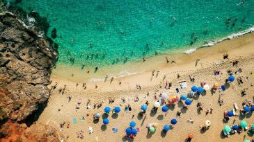 Ne İzmir ne Muğla: Burası hayallerinizden bile g&uuml;zel, efsanelere konu olan sularında g&uuml;zelleşeceksiniz