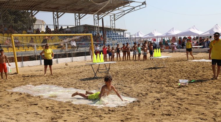 Seferihisar’da Akarca Deniz Bayramı Coşkusu