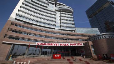 Siyaset Bilimci Gülsunar'dan Aydın Üzerine Değerlendirme: Daha Fazla İstifa Olabilir!