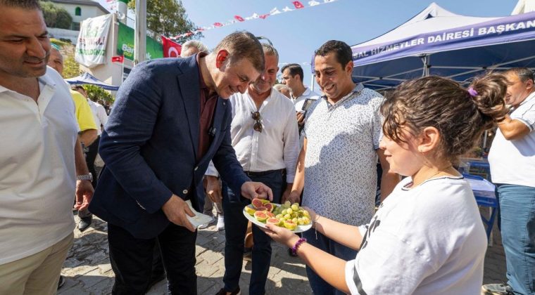 Tugay, Torbalı'daki Festivale Katıldı: Proje Sözü Verdi