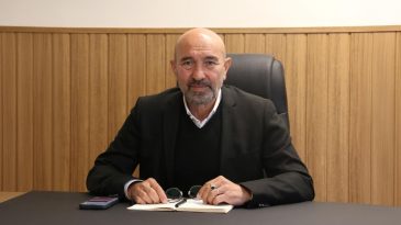 Tun&ccedil; Soyer&rsquo;den Cezaevi G&uuml;nl&uuml;ğ&uuml;: Kaderine Sahip &Ccedil;ıkmayanlar Başkalarının G&ouml;lgesinde Yaşar