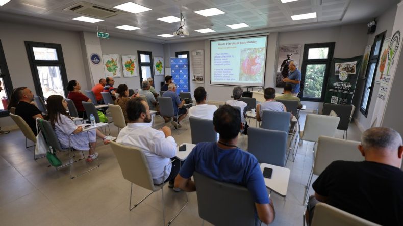 Uzmanlardan Eğitim: İzmir'de Yerel Üreticilere Destek