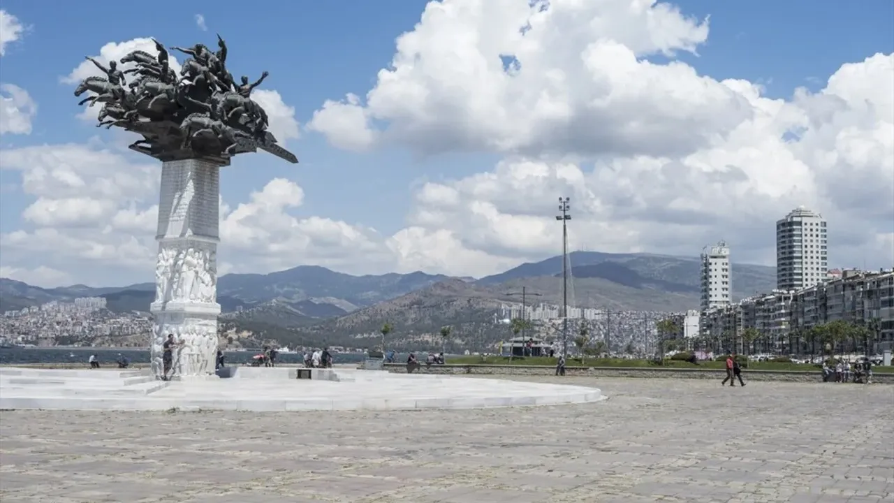 Gündoğdu Meydanı