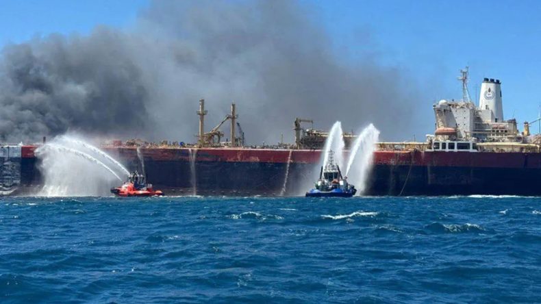 Aliağa'da Korkutan Yangın: Konteynerler Hasar Aldı
