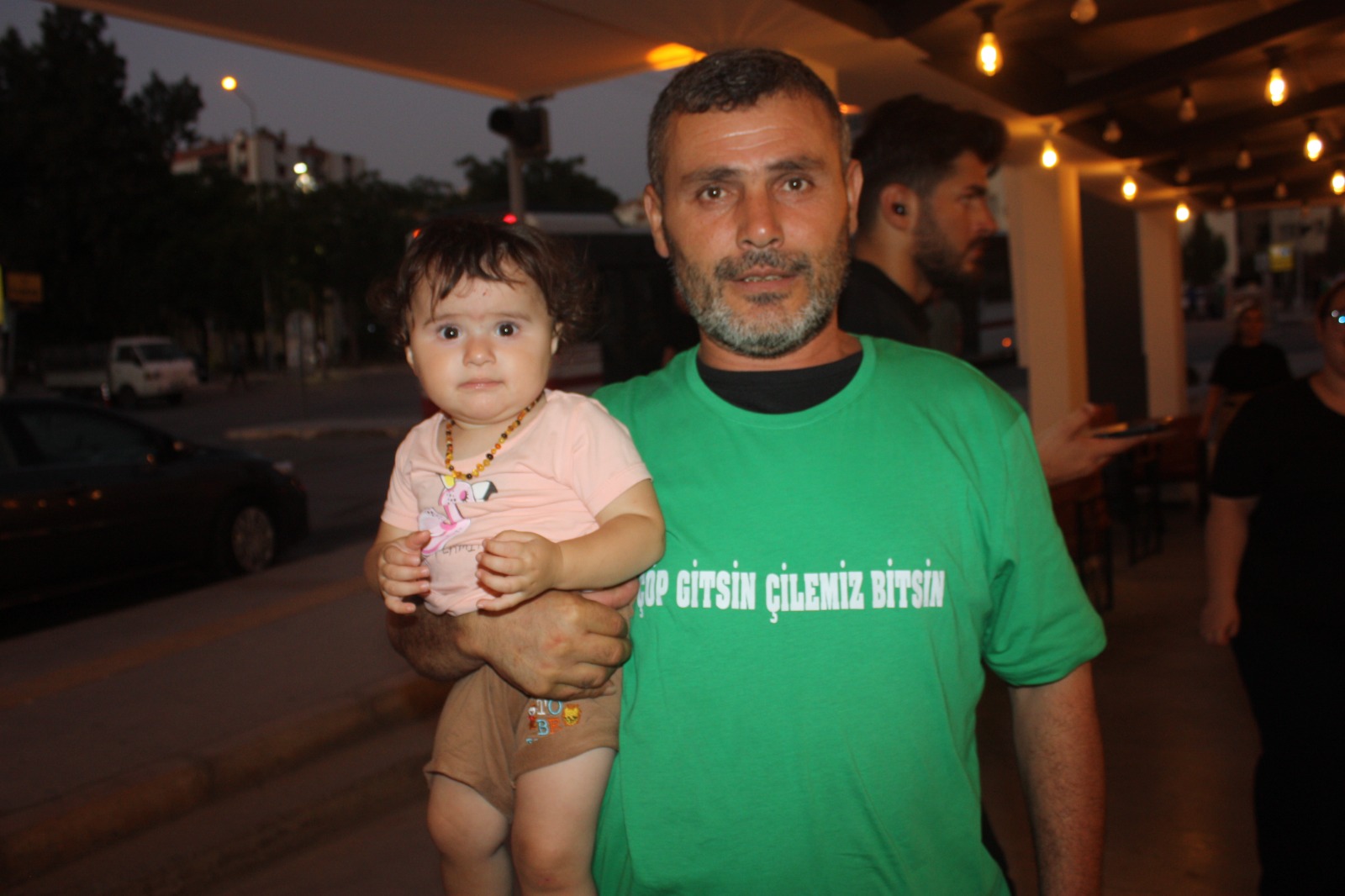 Eylem Yapan Mahalle Sakinleri