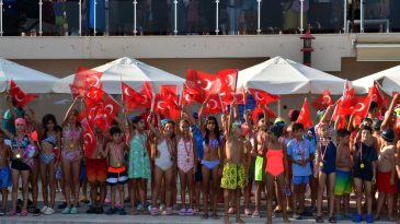 &Ccedil;iğli'de Y&uuml;zme Şenliği: Madalyalar Sahiplerini Buldu