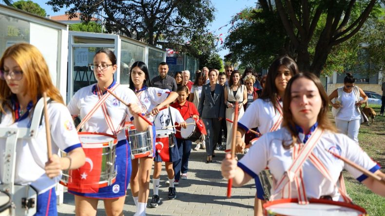 Efes Selçuk, düşman işgalinden kurtuluşunu kutladı: Yoğun ilgiyle düzenlenen tören