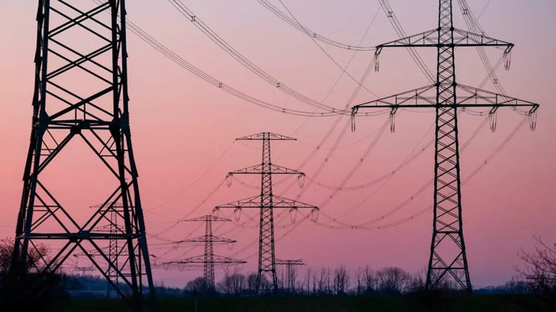 Gediz Elektrik'ten Uyarı: İzmirliler, Şarjlarınızı Doldurun! 19 İlçe Kesintiden Etkilenecek!