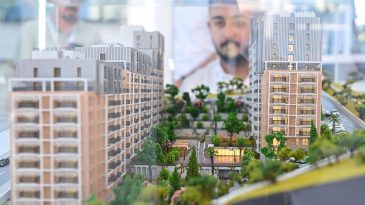 İzmir B&uuml;y&uuml;kşehir&rsquo;in konut projesi g&ouml;r&uuml;c&uuml;ye &ccedil;ıktı: Ziyaret&ccedil;ilere VR deneyimi