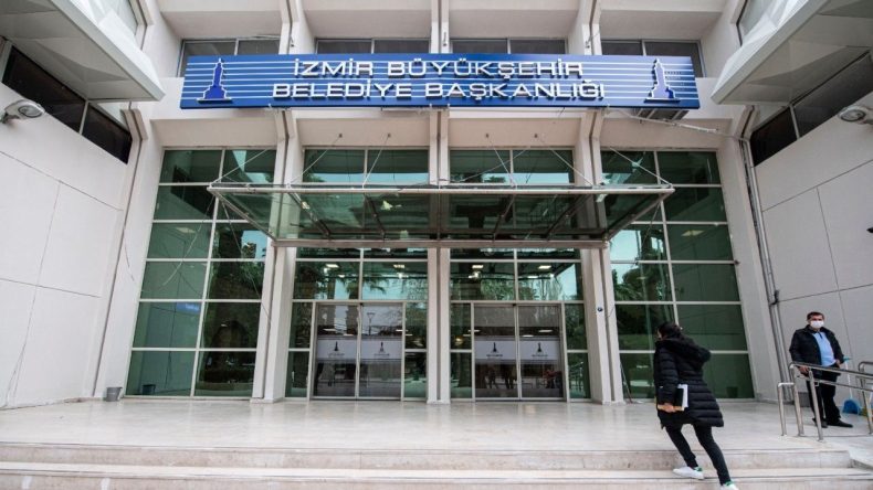 İzmir Büyükşehir’den Karabağlar’a Şartlı Destek