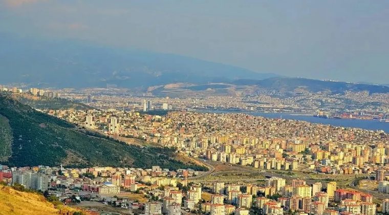 İzmir Çiğli'de Mahkemeden Satılık Arsa