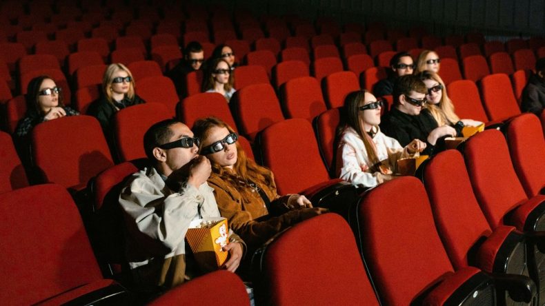 İzmir Sinemalarında Bu Hafta: 6 Yeni Film Vizyona Giriyor