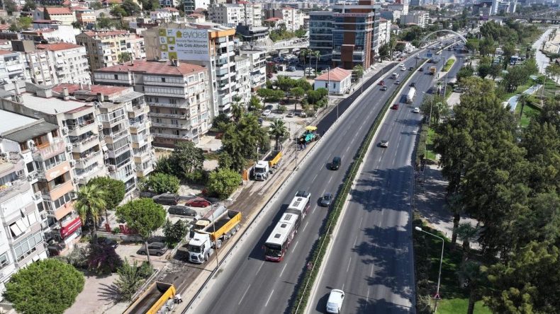 İzmir Trafiğini Rahatlatacak Proje: Büyükşehir Yolları Yeniledi!
