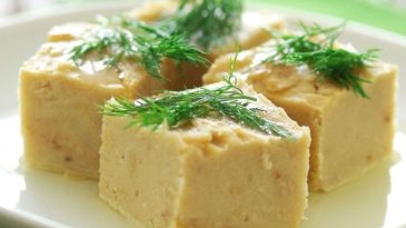 İzmir'in Bu Eşsiz Lezzeti T&uuml;m D&uuml;nyaya A&ccedil;ılıyor! Fava Tarifi Nasıl Yapılır?