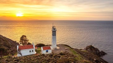 İzmir'in Eşsiz Manzaralarını Keşfedin: 8 Harika Nokta