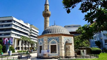 İzmir'in Gizli Hazinesi: Yalı Cami'nin Bilinmeyen Hikayesi