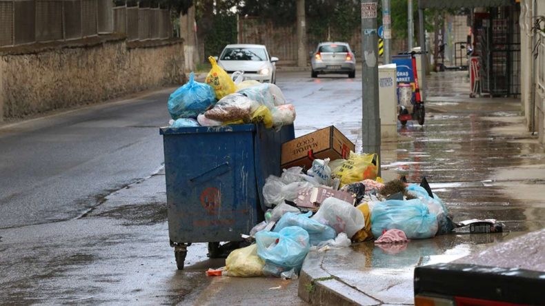 İzmir'de Çöp Krizine Geçici Çözüm: Bakanlıktan İzin Çıktı