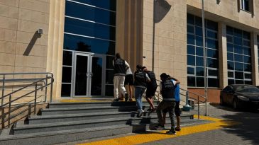 İzmir'de Uyuşturucu Operasyonu: 11 Ş&uuml;pheli Tutuklandı