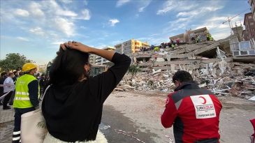 İzmir'deki Fay Hatları ve &Uuml;retebilecekleri Deprem B&uuml;y&uuml;kl&uuml;kleri A&ccedil;ıklandı