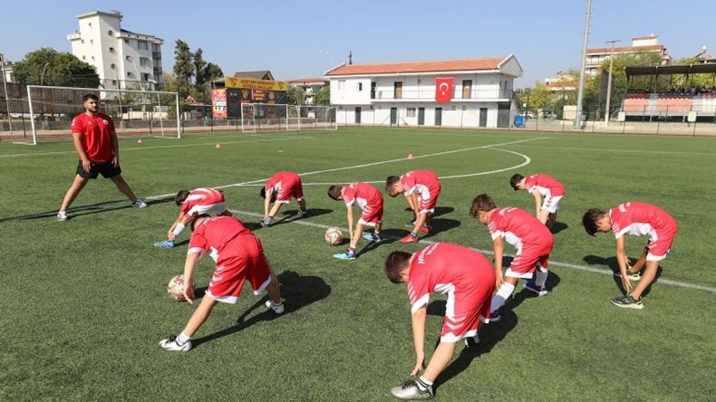 İzmirli Minikler Spora Doyacak: Kayıtlar 13 Eylül'de Sona Erecek!