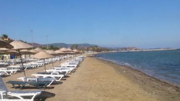 İzmirliler Deniz Sezonunu Burada Kapatıyor: Kolay ve Ekonomik Ulaşım Se&ccedil;enekleriyle