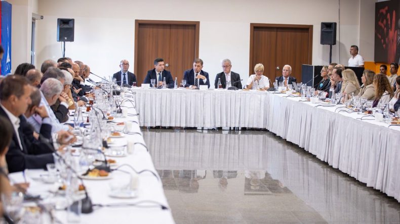 İzmir’in Geleceğine Işık Tutan Toplantı: İEKKK 138’inci Kez Bir Araya Geldi!
